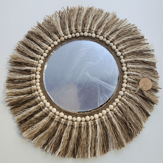 Miroir rond en corde de jute naturelle et perles bois.